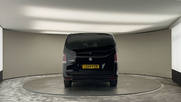 Used Mercedes-Benz V-Class 2024 for sale - 75778092: Photo 4