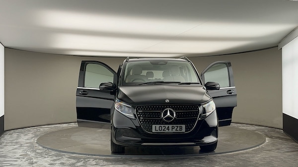 Used Mercedes-Benz V-Class 2024 for sale - 75778092: Photo 53