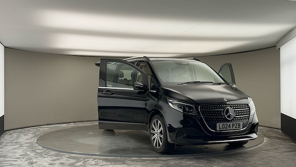 Used Mercedes-Benz V-Class 2024 for sale - 75778092: Photo 54