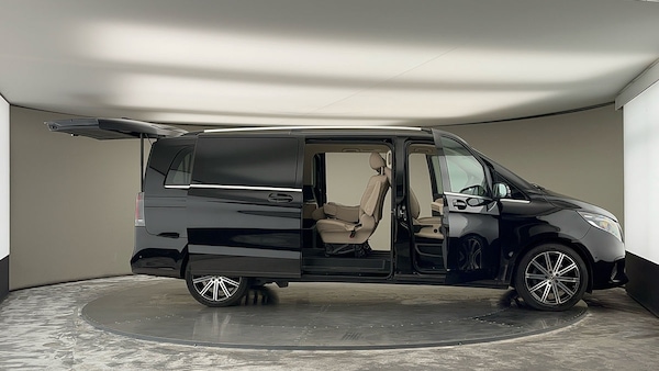 Used Mercedes-Benz V-Class 2024 for sale - 75778092: Photo 57