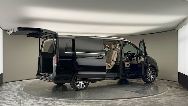 Used Mercedes-Benz V-Class 2024 for sale - 75778092: Photo 59