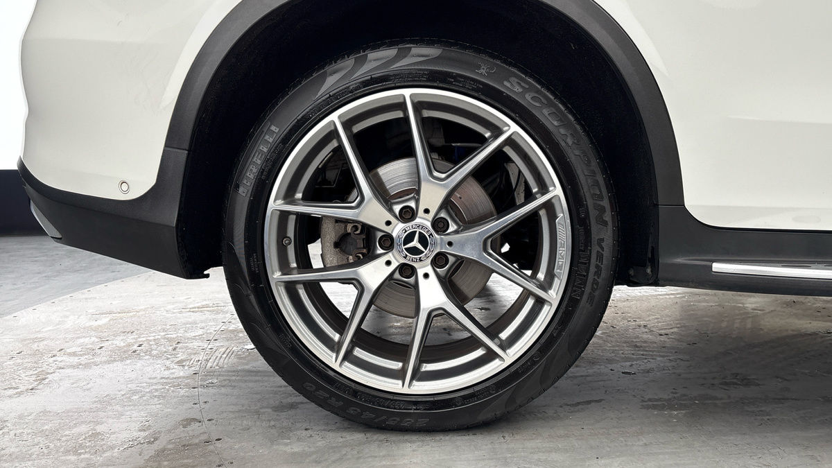 Used Mercedes-Benz GLC 2020 for sale - 77328902: Photo 19