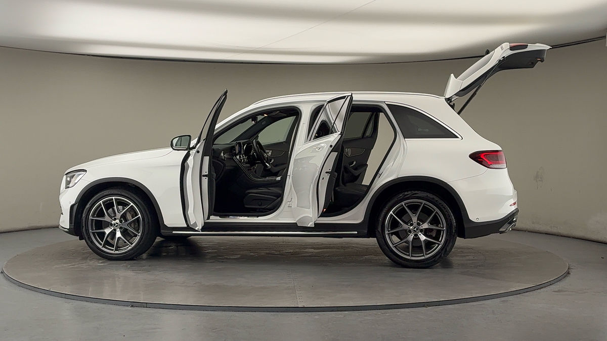 Used Mercedes-Benz GLC 2020 for sale - 77328902: Photo 88