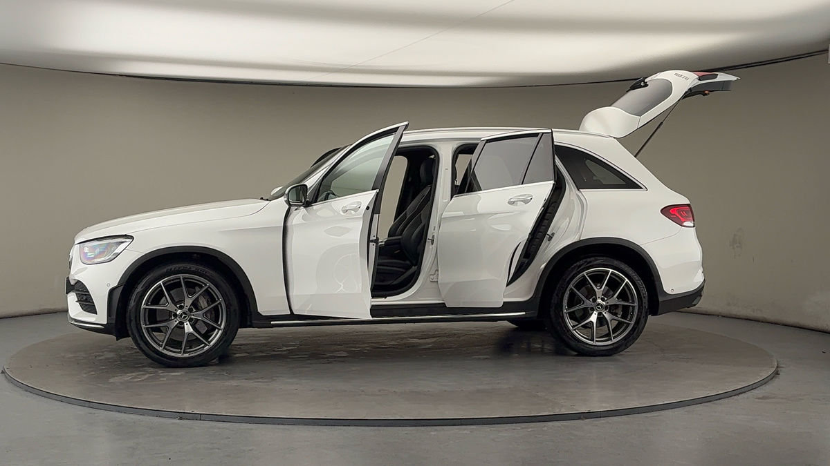 Used Mercedes-Benz GLC 2020 for sale - 77328902: Photo 90