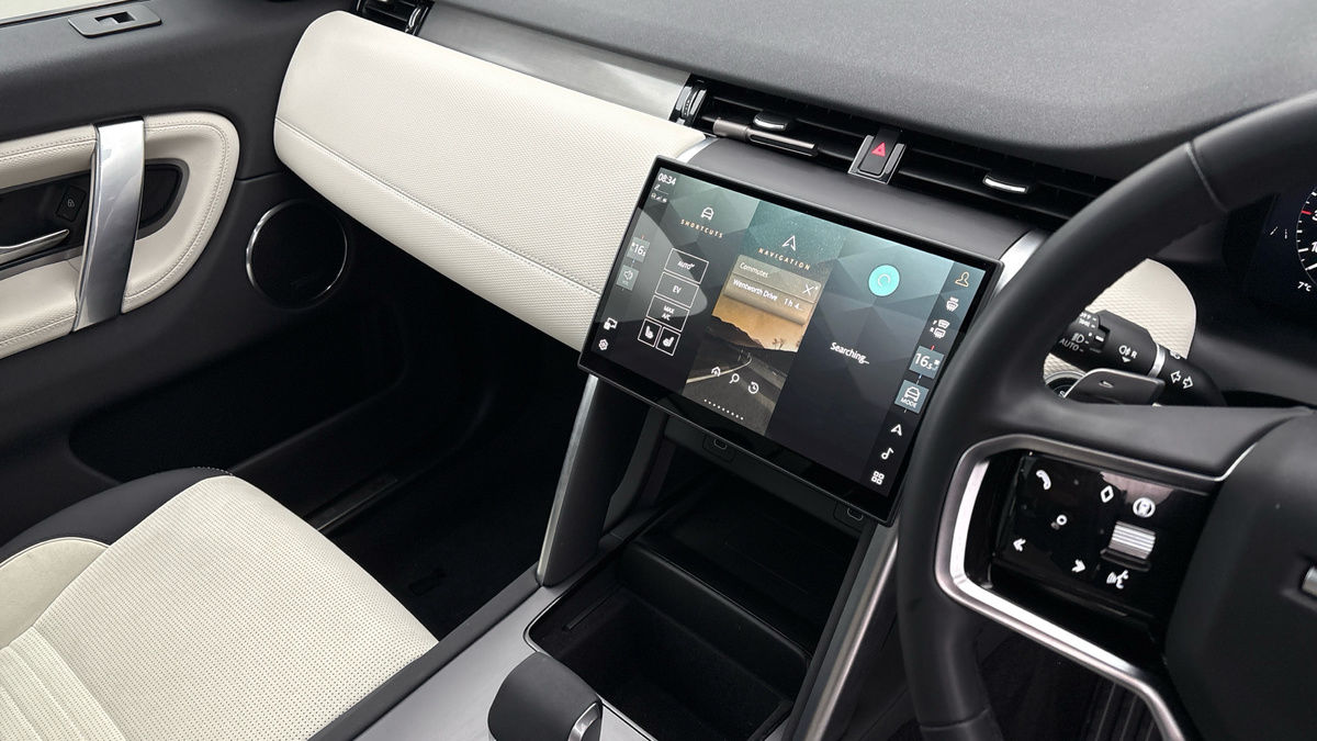 Used Land Rover Discovery Sport 2024 for sale - 76630368: Photo 18