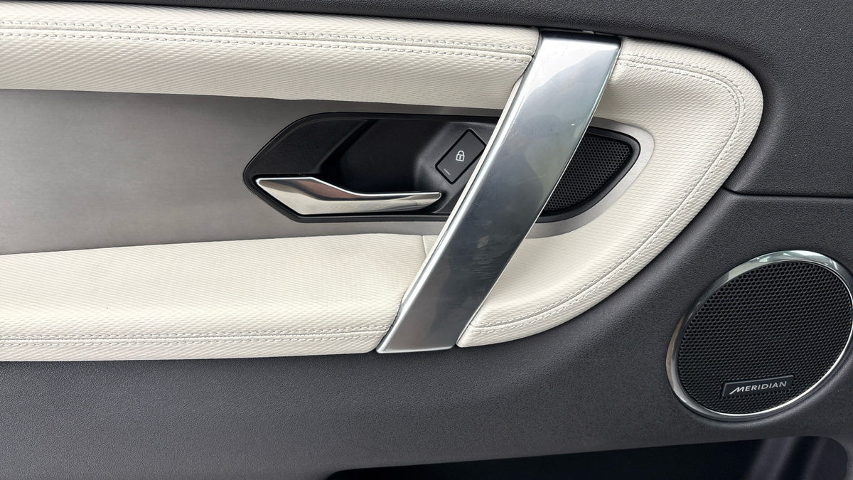 Used Land Rover Discovery Sport 2024 for sale - 76630368: Photo 19