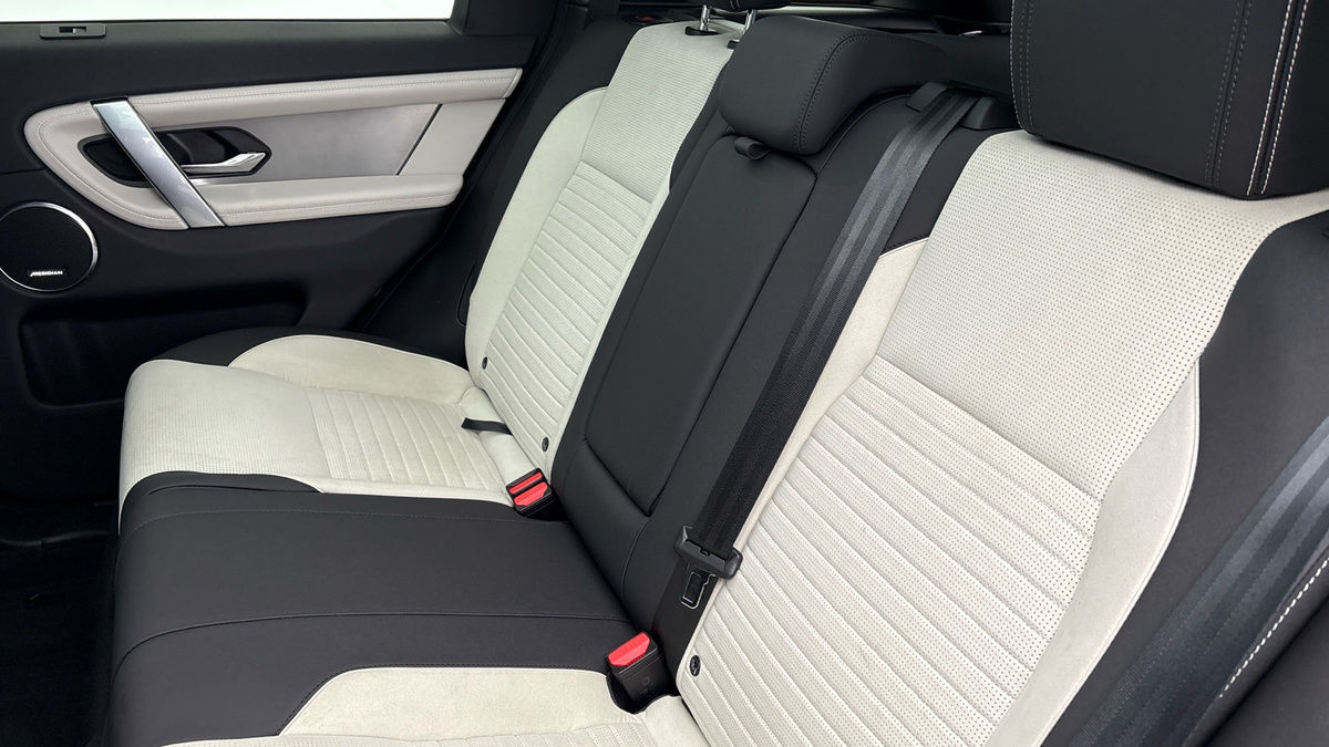 Used Land Rover Discovery Sport 2024 for sale - 76630368: Photo 8