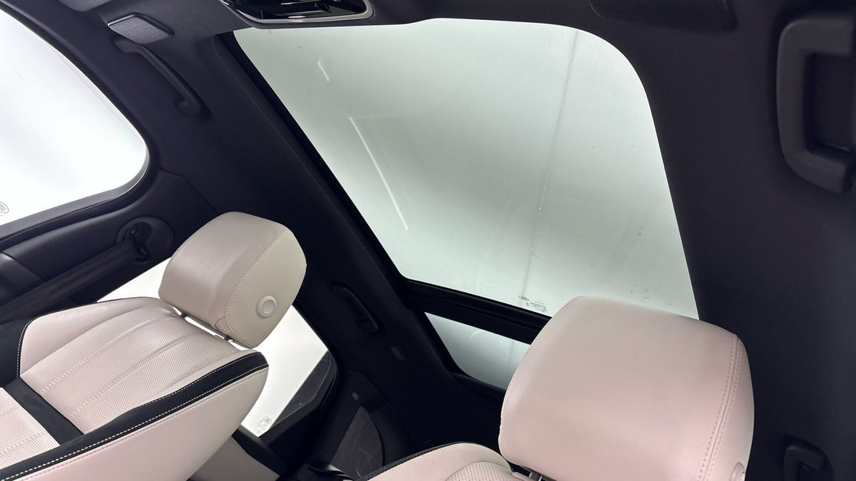 Used Land Rover Range Rover Velar 2023 for sale - 76712256: Photo 6