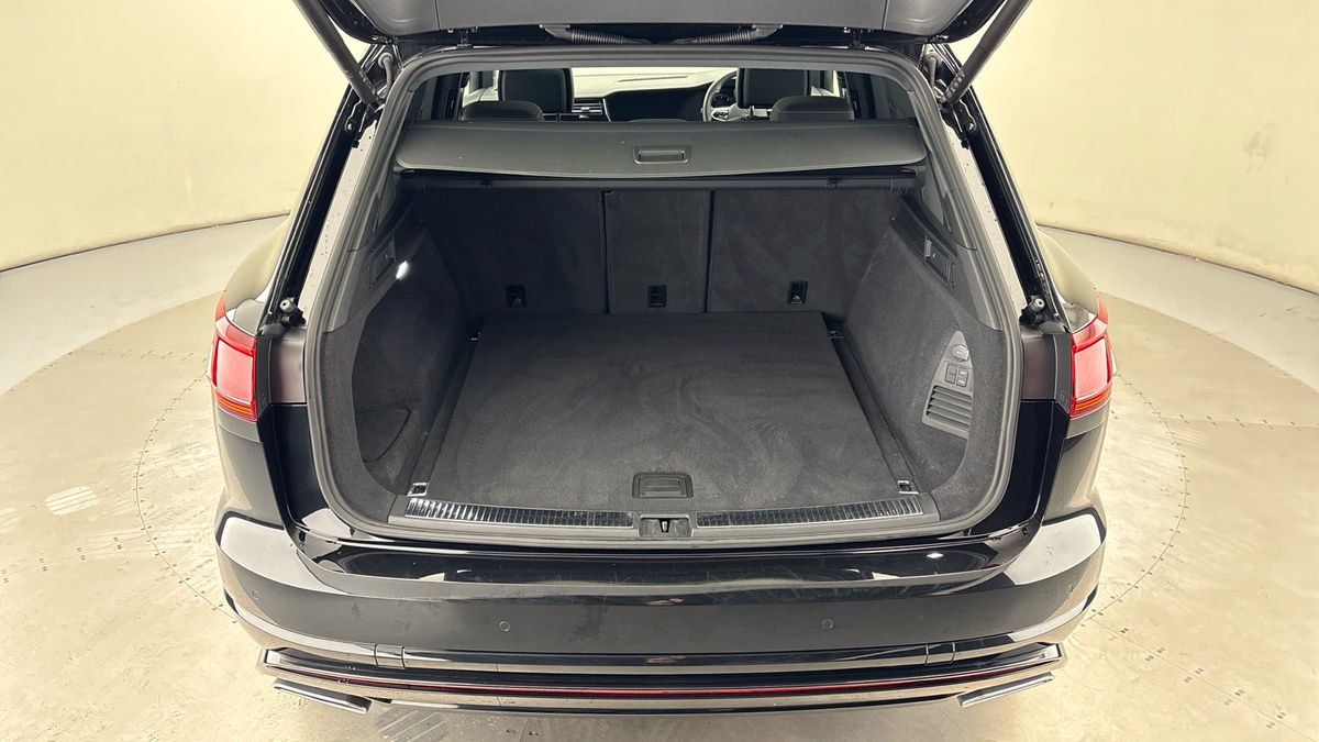 Used Volkswagen Touareg 2023 for sale - 76784690: Photo 11