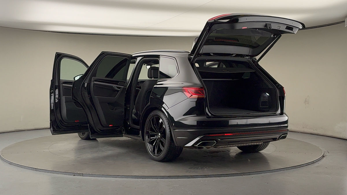 Used Volkswagen Touareg 2023 for sale - 76784690: Photo 23