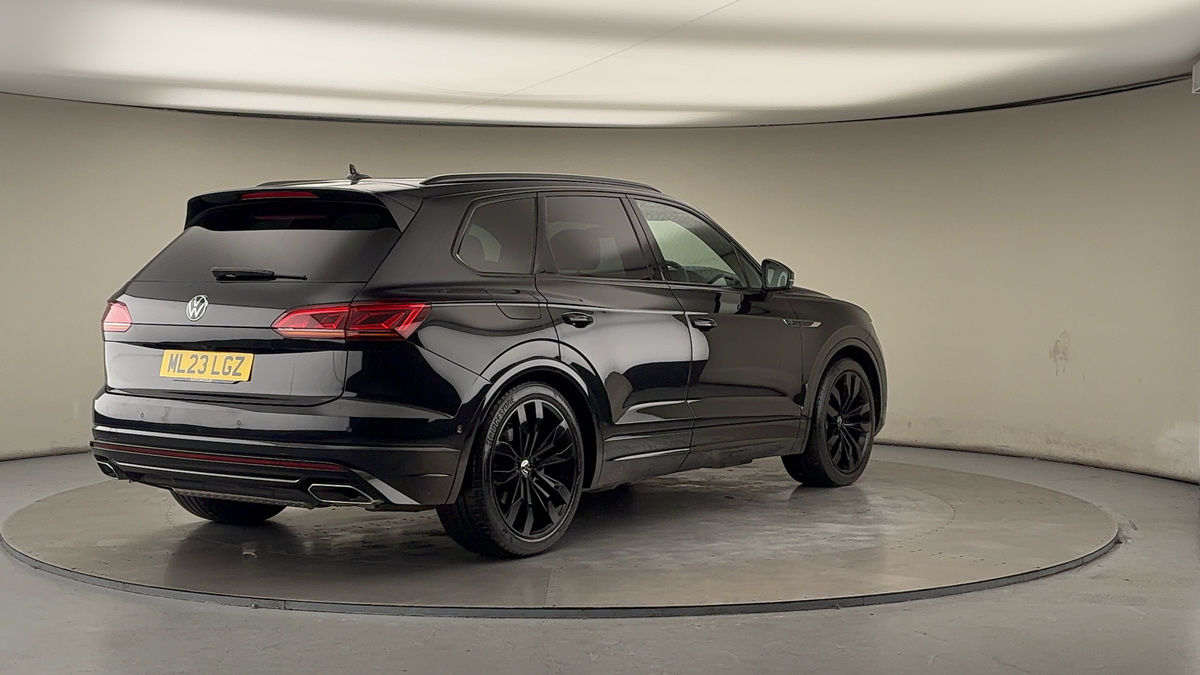 Used Volkswagen Touareg 2023 for sale - 76784690: Photo 39