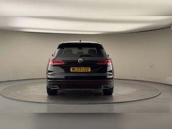 Used Volkswagen Touareg 2023 for sale - 76784690: Photo