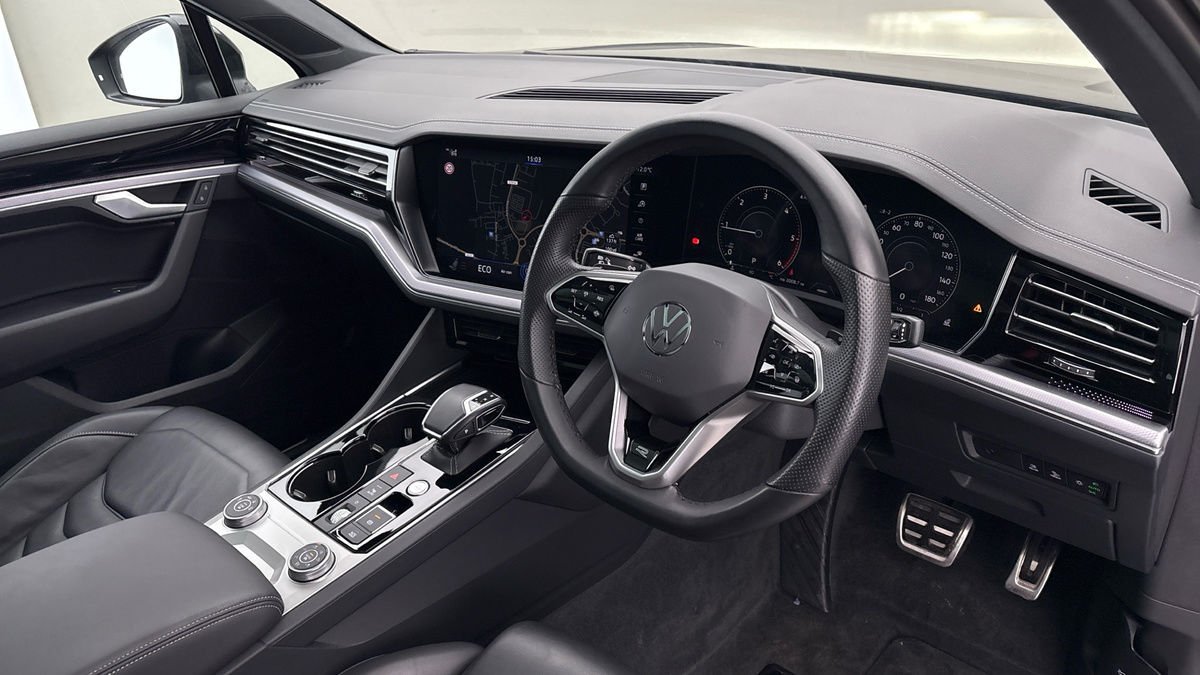 Used Volkswagen Touareg 2023 for sale - 76784690: Photo 5