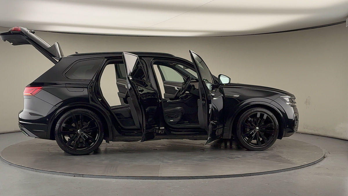 Used Volkswagen Touareg 2023 for sale - 76784690: Photo 56