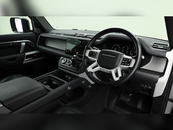 Used Land Rover Defender 90 2024 for sale - 76057255: Photo