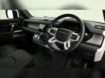 Used Land Rover Defender 110 2024 for sale - 75620746: Photo