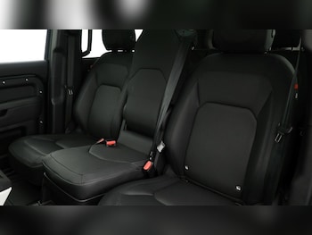 Used Land Rover Defender 110 2024 for sale - 75620746: Photo