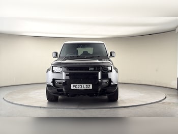Used Land Rover Defender 110 2023 for sale - 77968155: Photo
