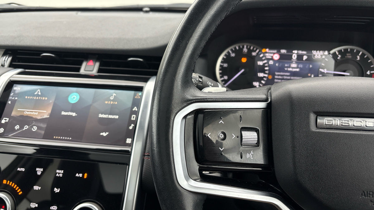 Used Land Rover Discovery Sport 2022 for sale - 76323901: Photo 13