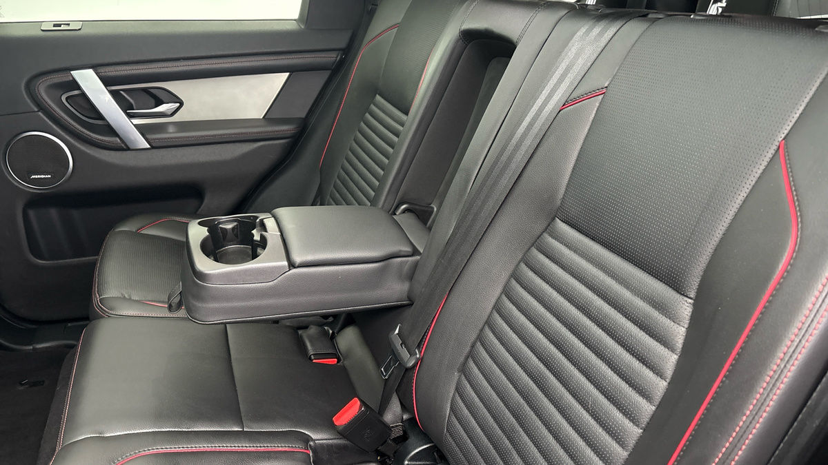 Used Land Rover Discovery Sport 2022 for sale - 76323901: Photo 9