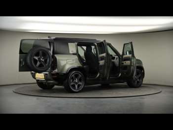 Used Land Rover Defender 110 2022 for sale - 74820412: Photo