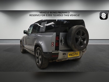 Used Land Rover Defender 2023 for sale - 78331562: Photo