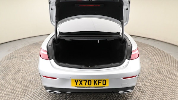 Used Mercedes-Benz E Class 2020 for sale - 75643358: Photo 10