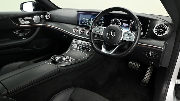 Used Mercedes-Benz E Class 2020 for sale - 75643358: Photo 3