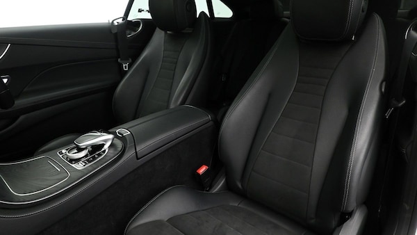 Used Mercedes-Benz E Class 2020 for sale - 75643358: Photo 4