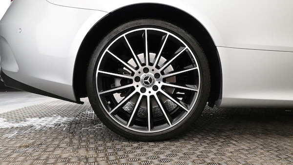 Used Mercedes-Benz E Class 2020 for sale - 75643358: Photo 9