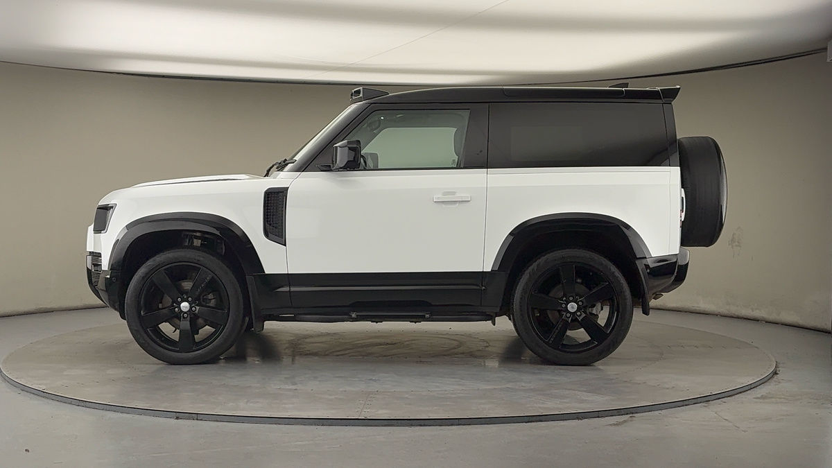 Used Land Rover Defender 90 2024 for sale - 77370432: Photo 15