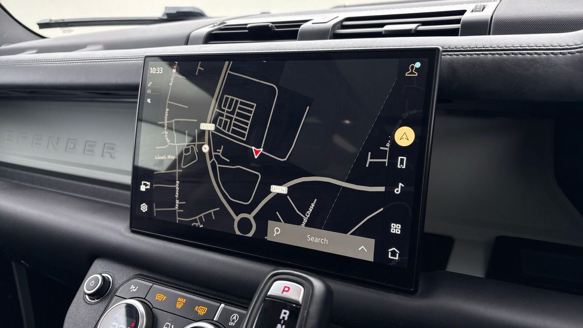 Used Land Rover Defender 90 2024 for sale - 77370432: Photo 17