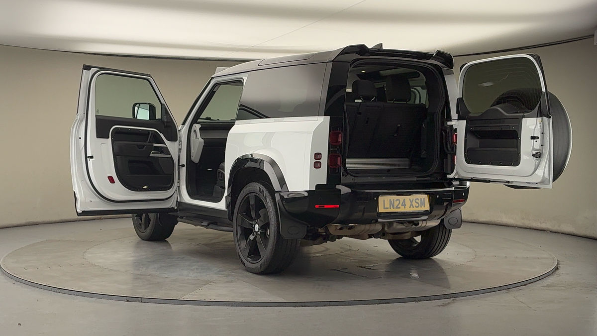 Used Land Rover Defender 90 2024 for sale - 77370432: Photo 23