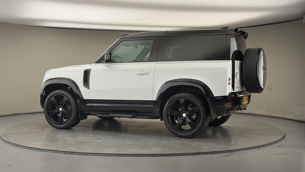 Used Land Rover Defender 90 2024 for sale - 77370432: Photo 27