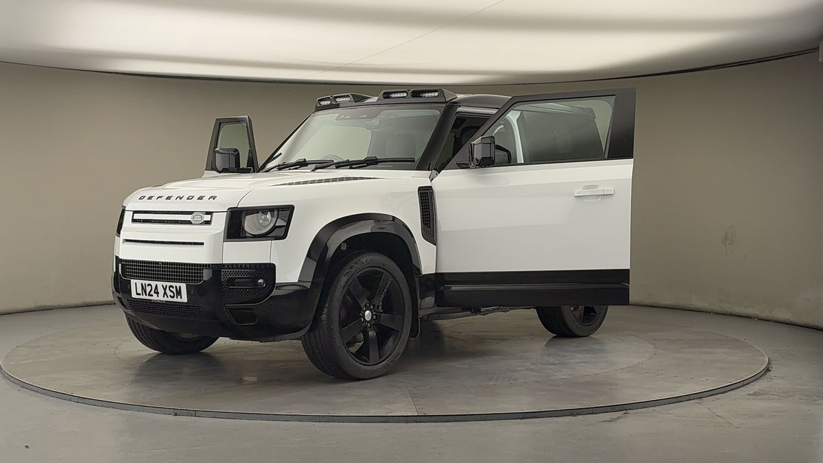 Used Land Rover Defender 90 2024 for sale - 77370432: Photo 50