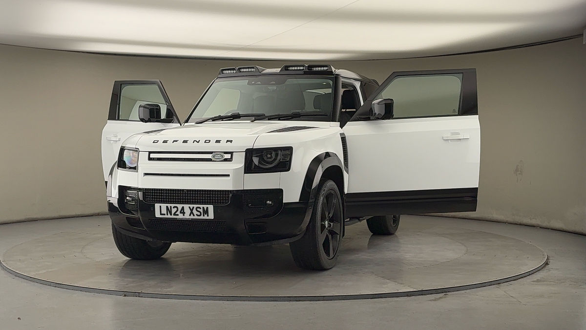 Used Land Rover Defender 90 2024 for sale - 77370432: Photo 51