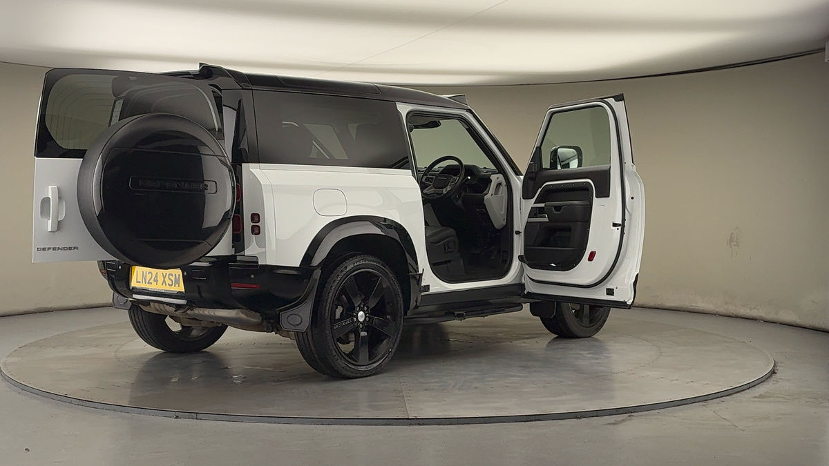 Used Land Rover Defender 90 2024 for sale - 77370432: Photo 59