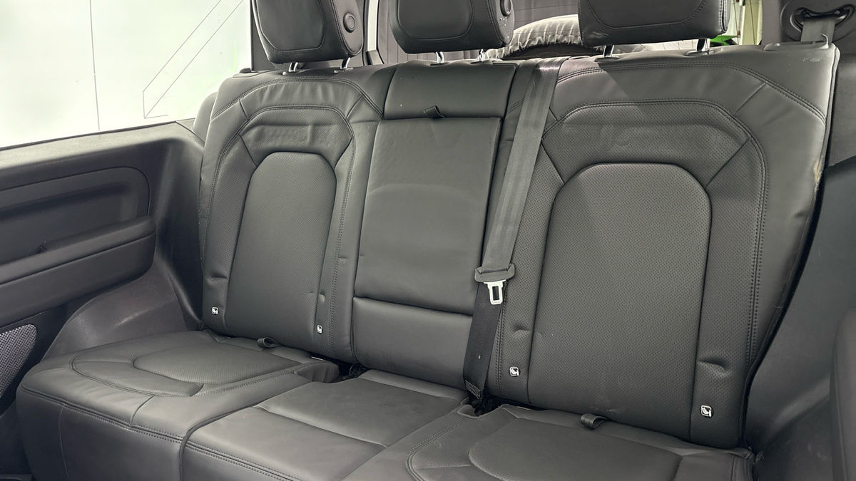 Used Land Rover Defender 90 2024 for sale - 77370432: Photo 8