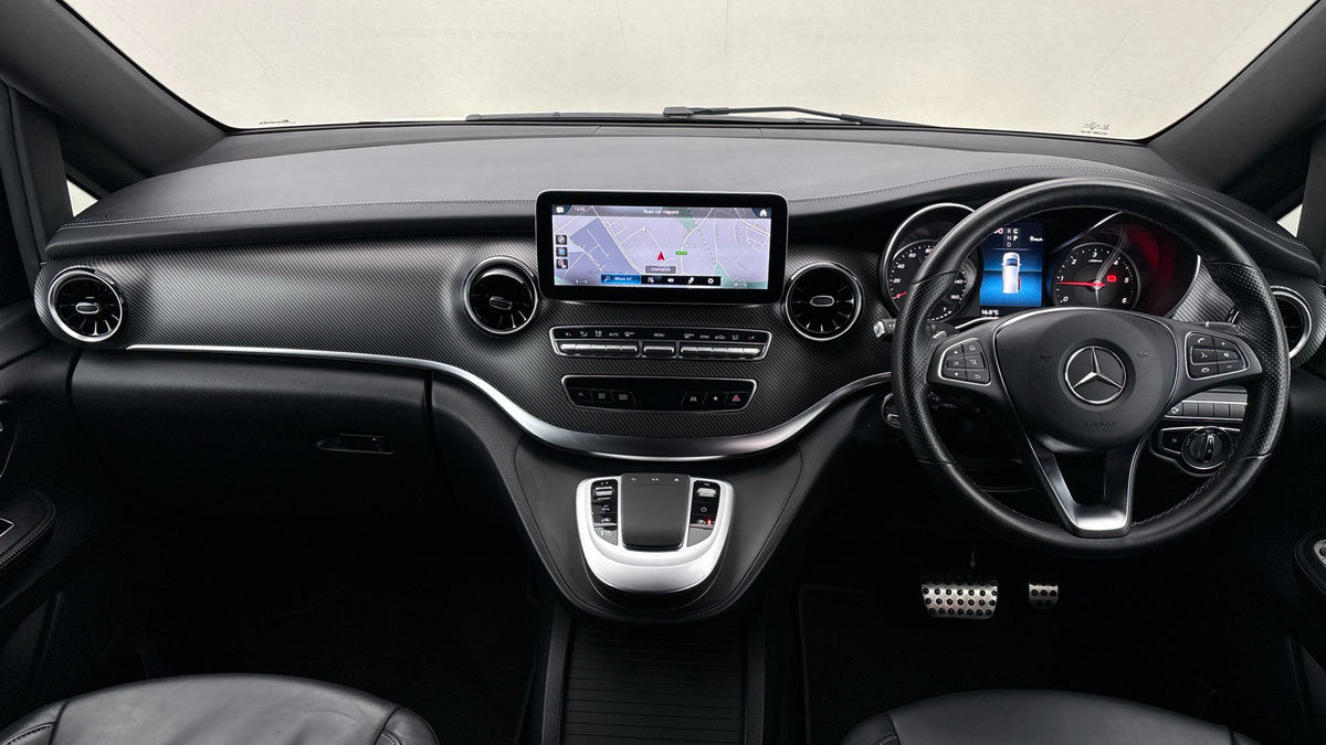 Used Mercedes-Benz V-Class 2024 for sale - 76119520: Photo 12