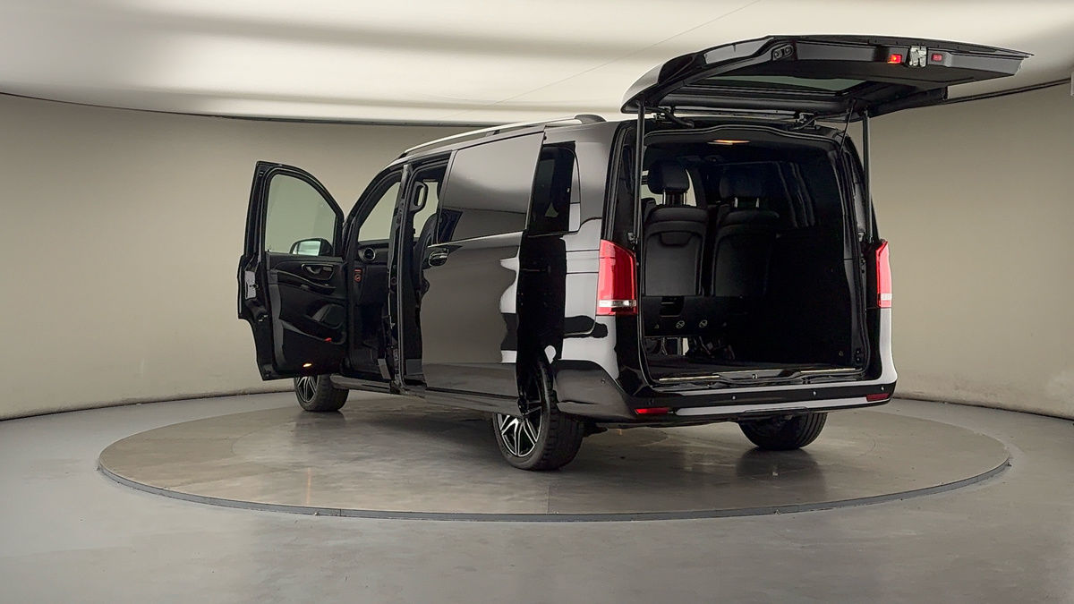 Used Mercedes-Benz V-Class 2024 for sale - 76119520: Photo 23