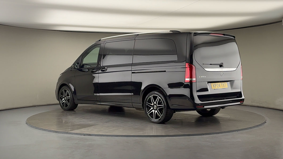 Used Mercedes-Benz V-Class 2024 for sale - 76119520: Photo 25