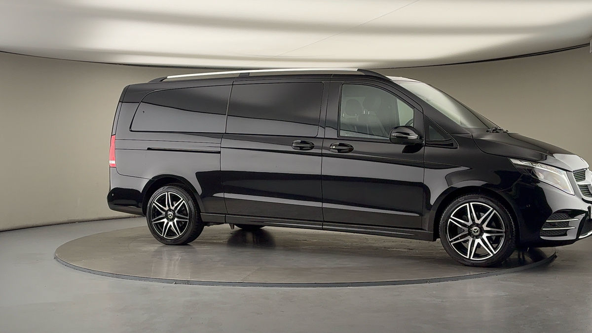 Used Mercedes-Benz V-Class 2024 for sale - 76119520: Photo 35