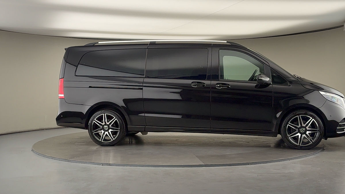 Used Mercedes-Benz V-Class 2024 for sale - 76119520: Photo 36