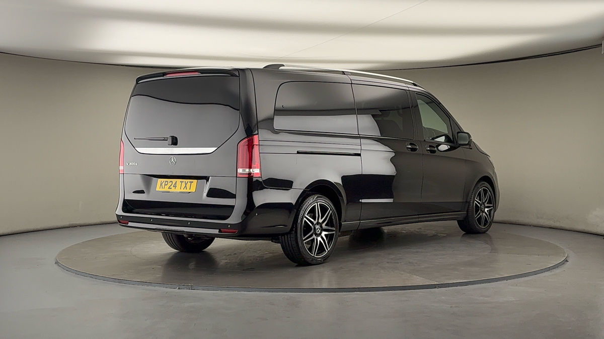 Used Mercedes-Benz V-Class 2024 for sale - 76119520: Photo 39
