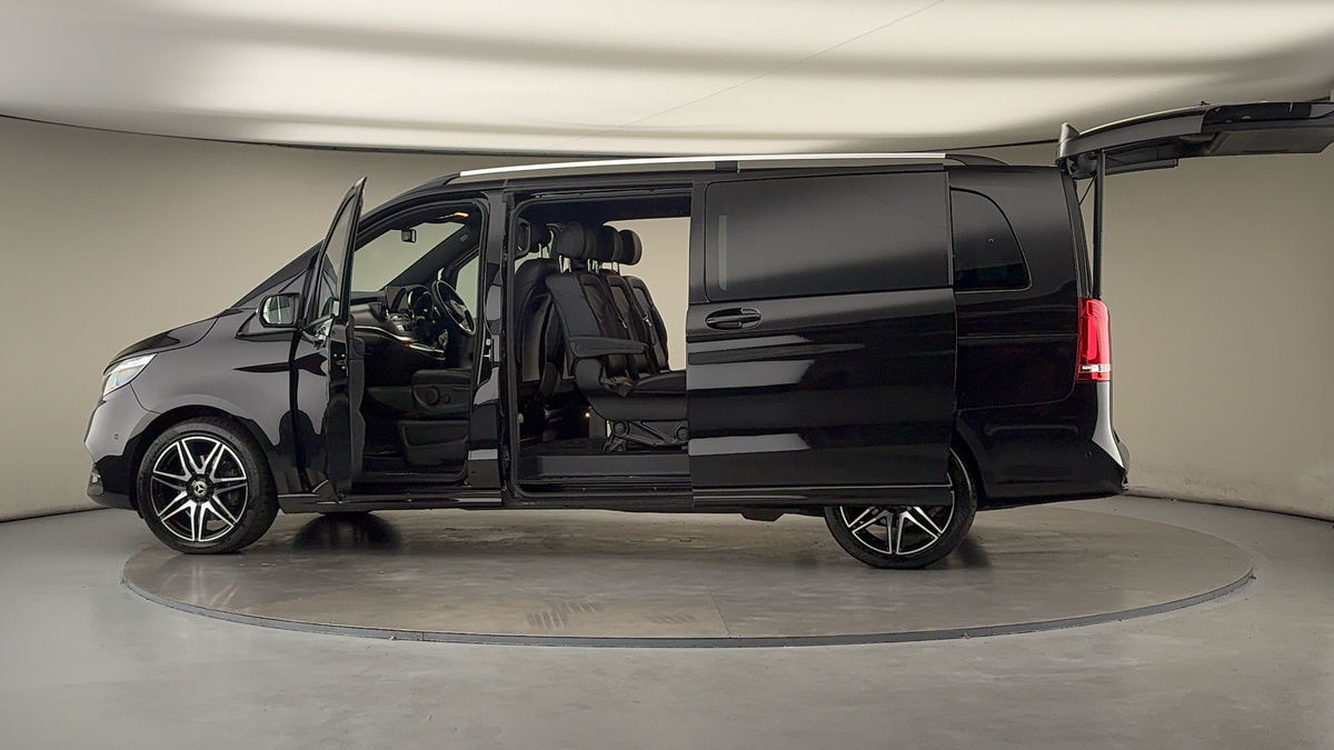 Used Mercedes-Benz V-Class 2024 for sale - 76119520: Photo 46