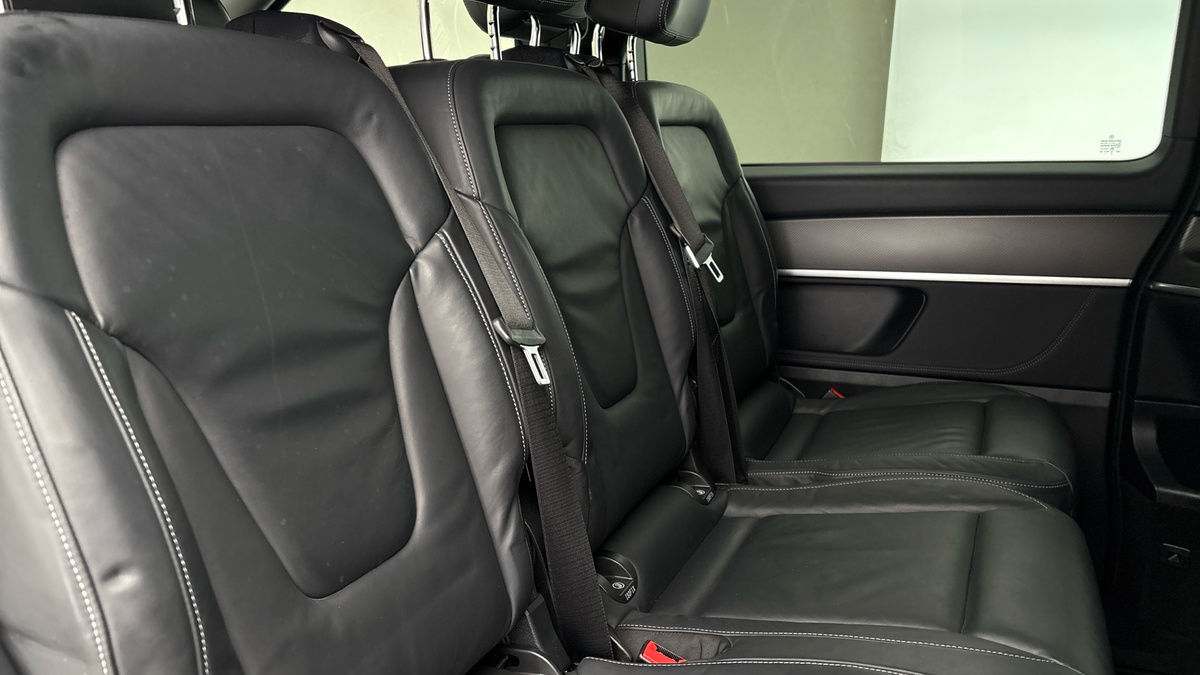 Used Mercedes-Benz V-Class 2024 for sale - 76119520: Photo 9