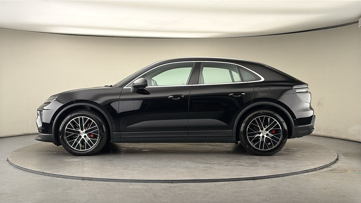 Used Porsche Macan 2025 for sale - 78168185: Photo 15