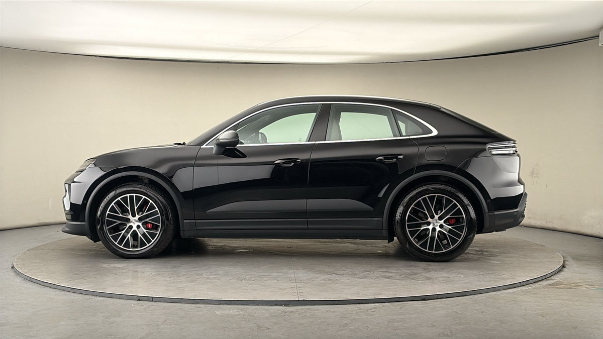 Used Porsche Macan 2025 for sale - 78168185: Photo 27