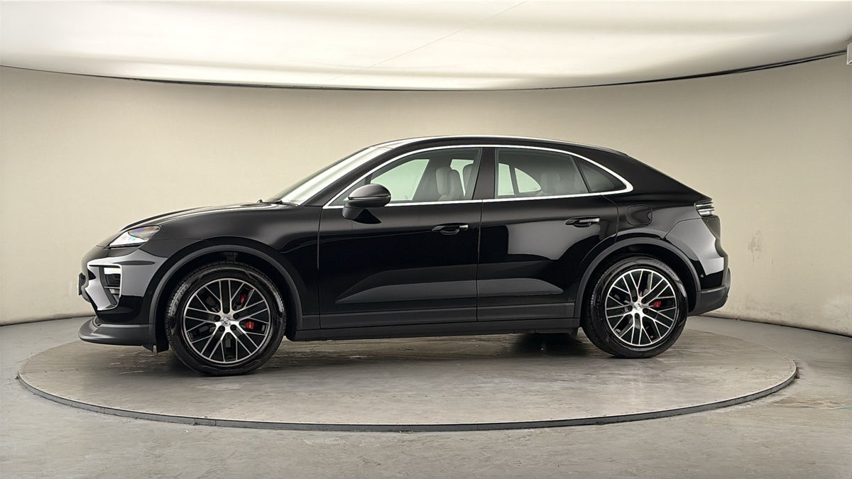 Used Porsche Macan 2025 for sale - 78168185: Photo 28