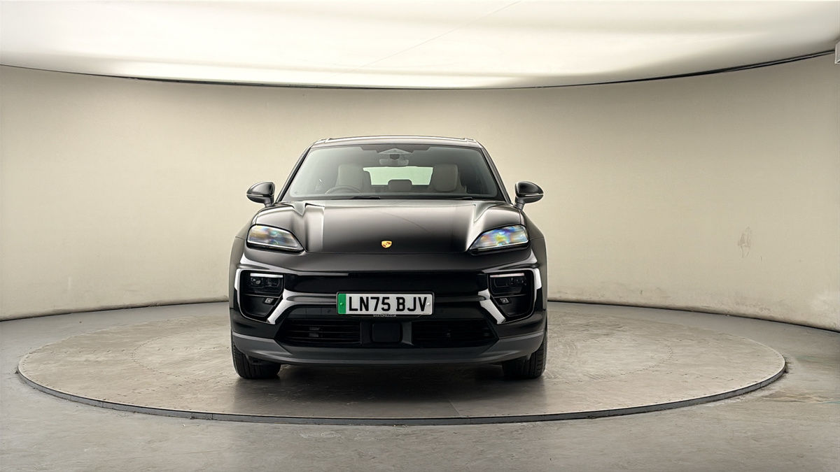 Used Porsche Macan 2025 for sale - 78168185: Photo 3